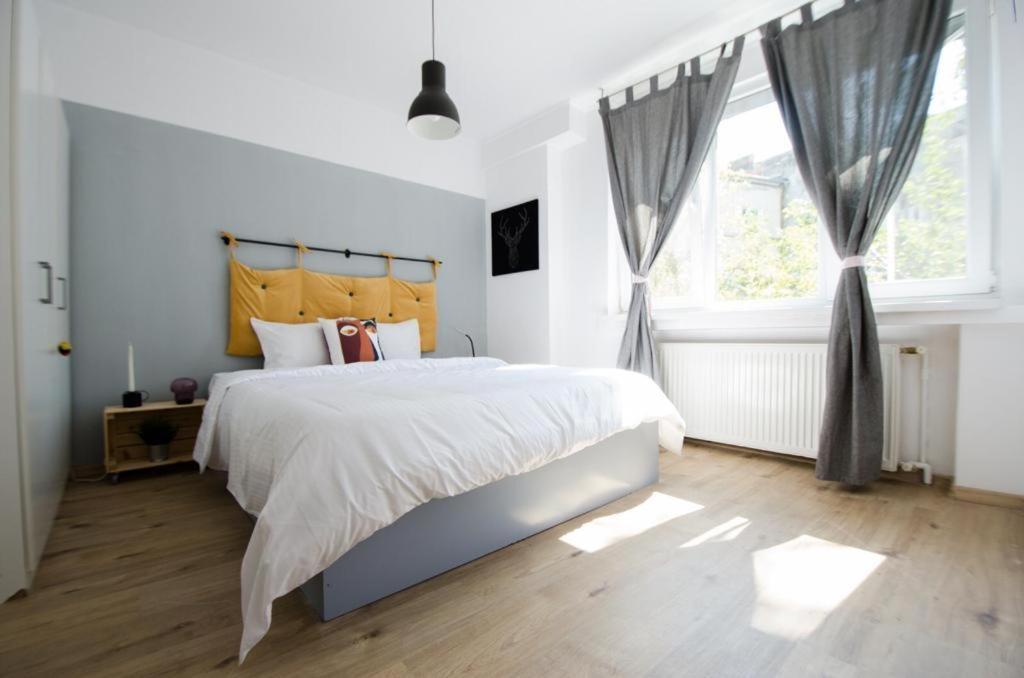 Bright Apartment Near Cismigiu And Old Town 布加勒斯特 外观 照片